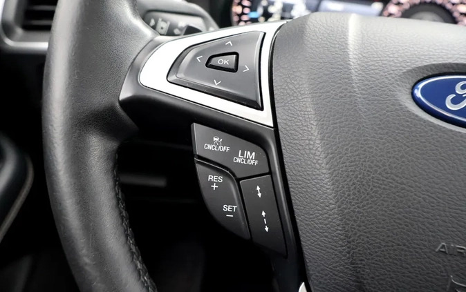 Ford S-Max cena 124230 przebieg: 168924, rok produkcji 2017 z Gdańsk małe 781